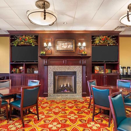 Best Western Plus Burlington Exteriér fotografie