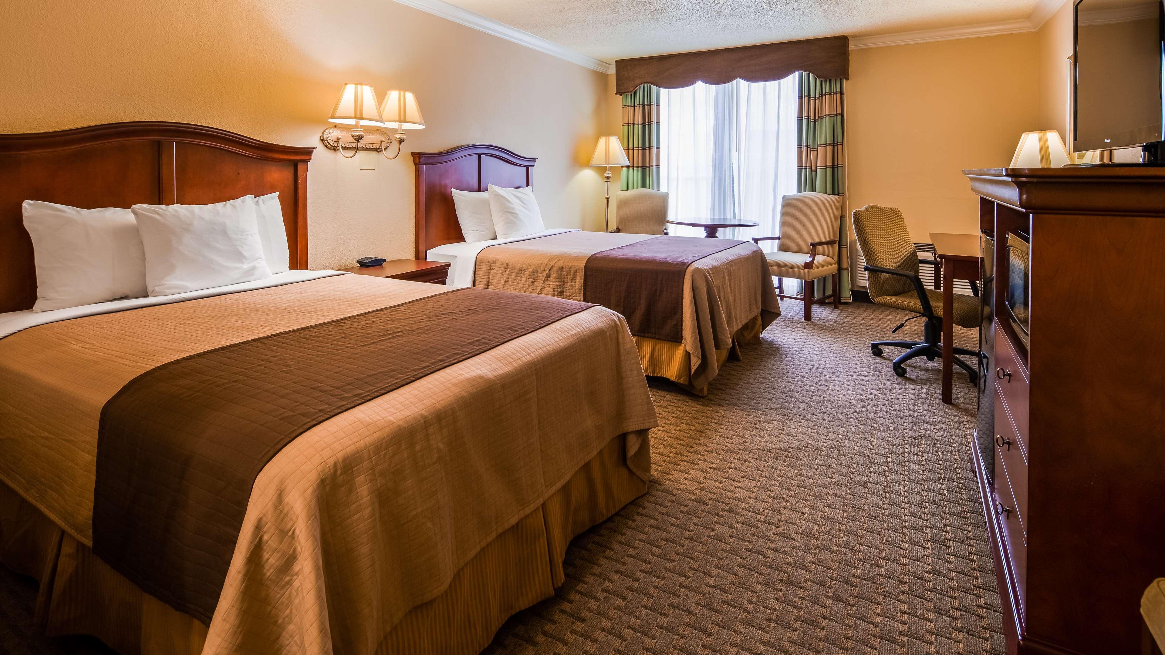 Best Western Plus Burlington Exteriér fotografie