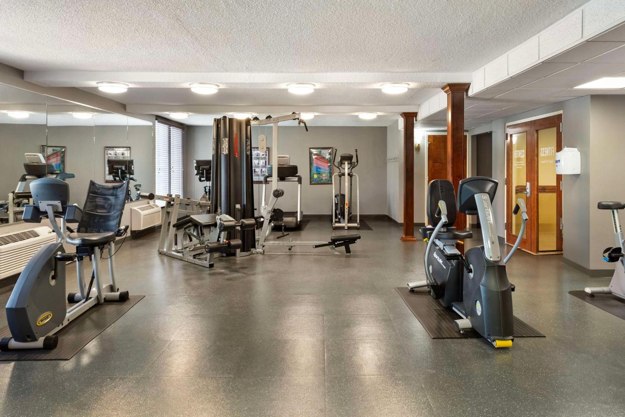 Best Western Plus Burlington Exteriér fotografie