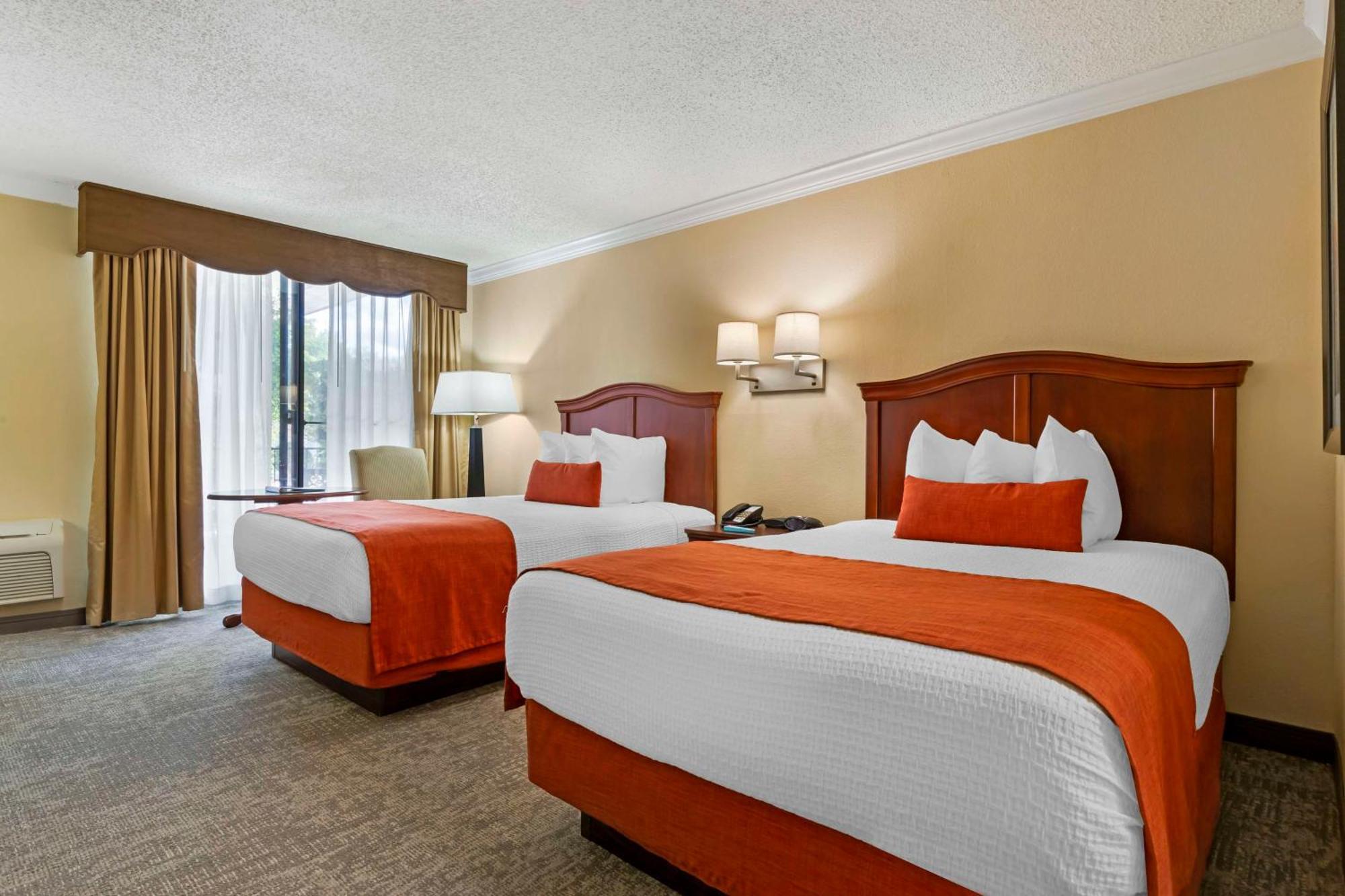 Best Western Plus Burlington Exteriér fotografie