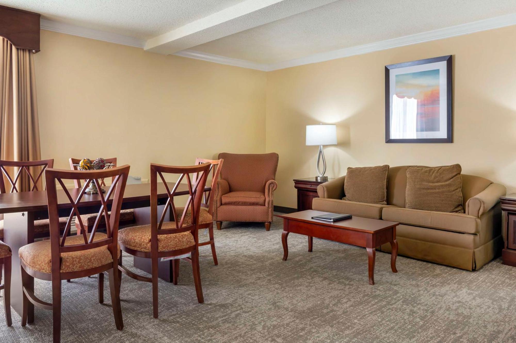 Best Western Plus Burlington Exteriér fotografie