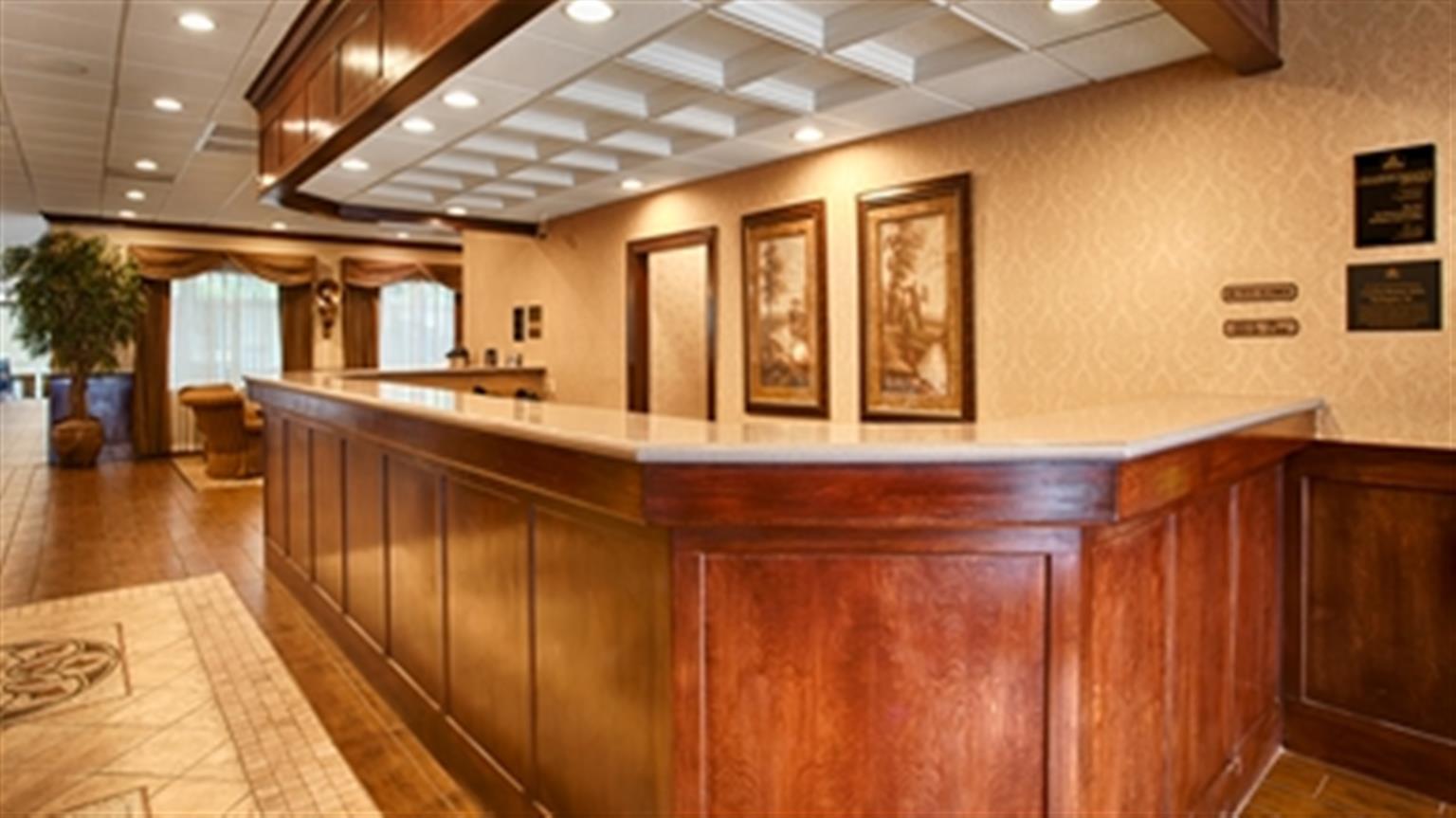 Best Western Plus Burlington Exteriér fotografie
